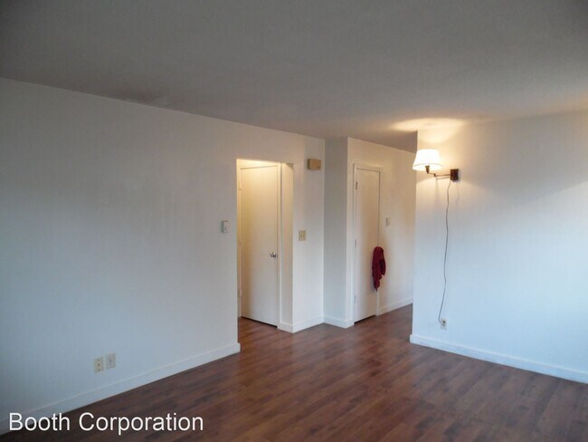 Building Photo - 812 N 10th St