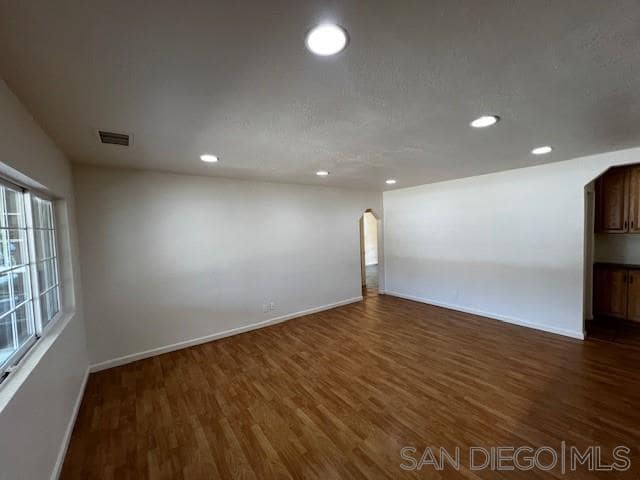 Building Photo - 10235 Buena Vista Ave