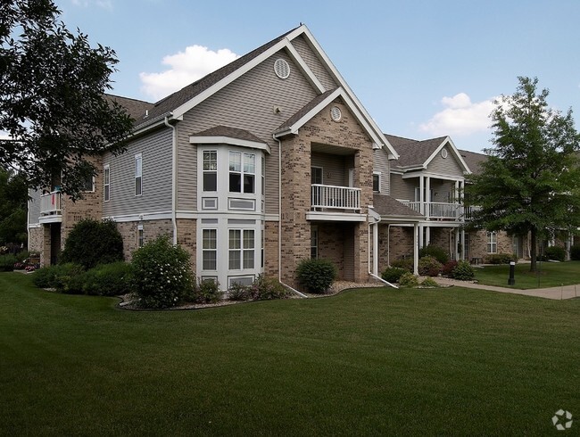 Building Photo - Quail Run Apartments