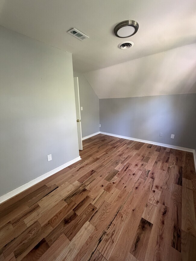 Foto del edificio - 237 Shelton Ave
