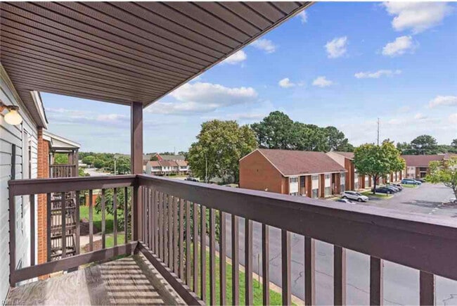 Building Photo - 144 Haverford Ct