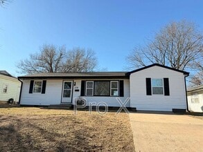 Building Photo - 618 S Monroe Ave