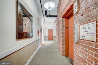 Building Photo - 205 Cuthbert St