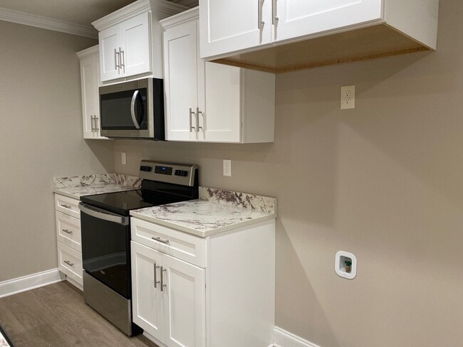 Building Photo - 160 Livingston Way