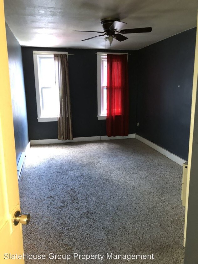 Building Photo - 2 br, 1 bath House - 1012 Birch St (WST)
