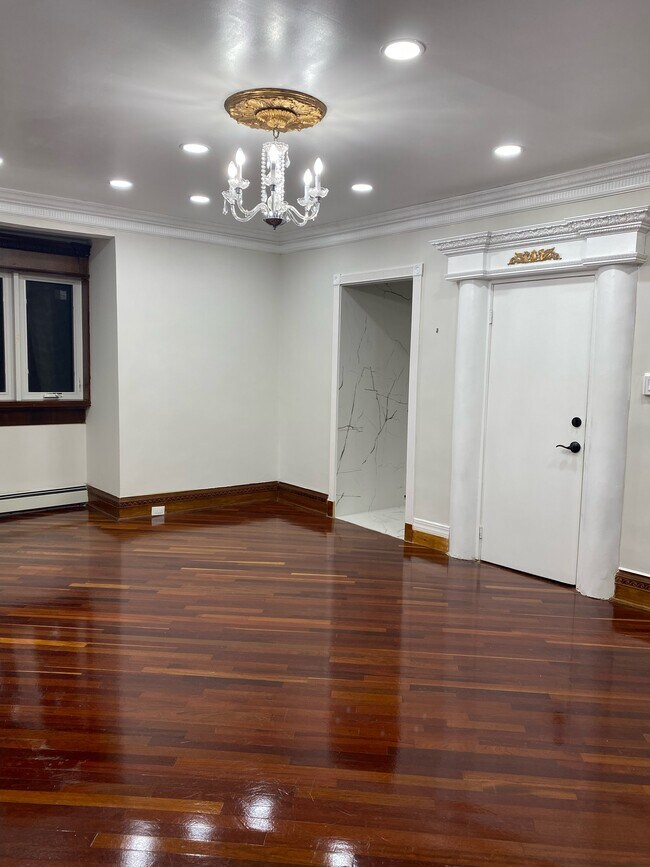 Foto del edificio - 1820 E 19th St