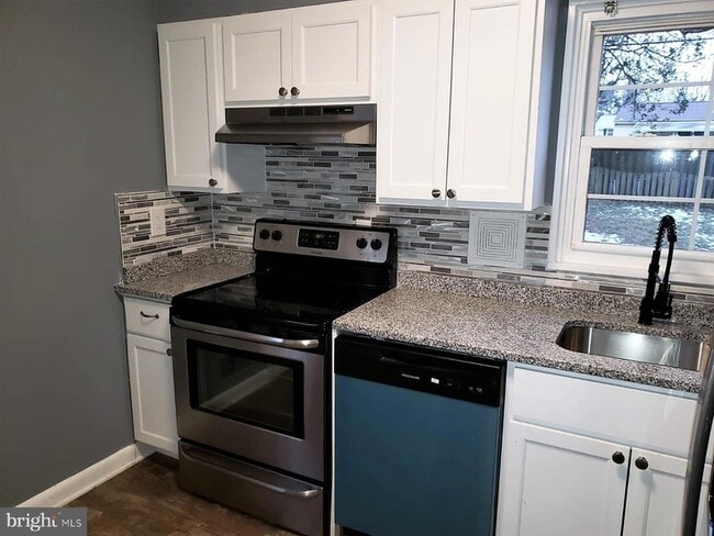 Photo - 1314 Woodbridge Road Unit House