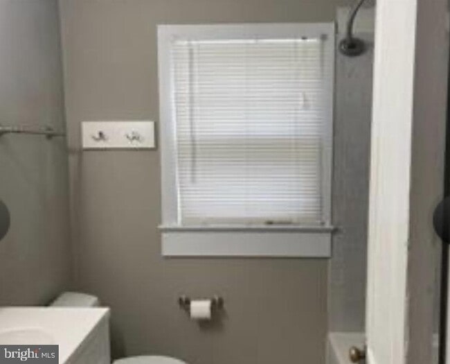 Foto del edificio - 915 William St