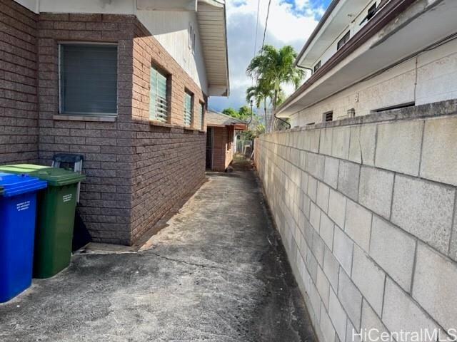 Building Photo - 3458 Maunaloa Ave