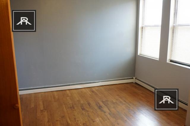 Foto del edificio - 4 bedroom in Allston MA 02134