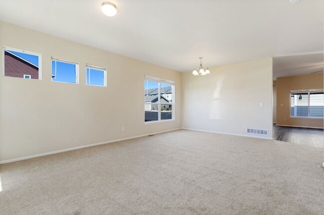 Building Photo - 5105 Hawks Crest Point