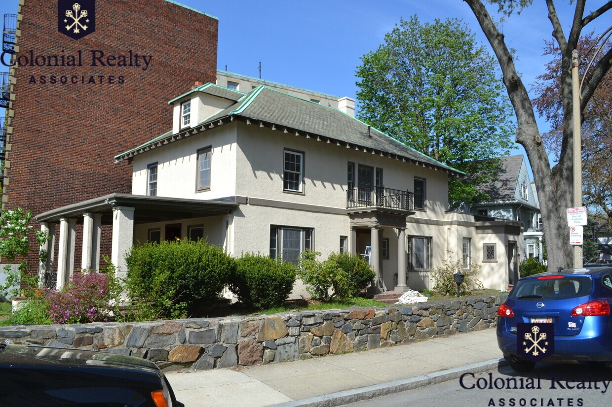 Foto principal - 1862 Commonwealth Ave