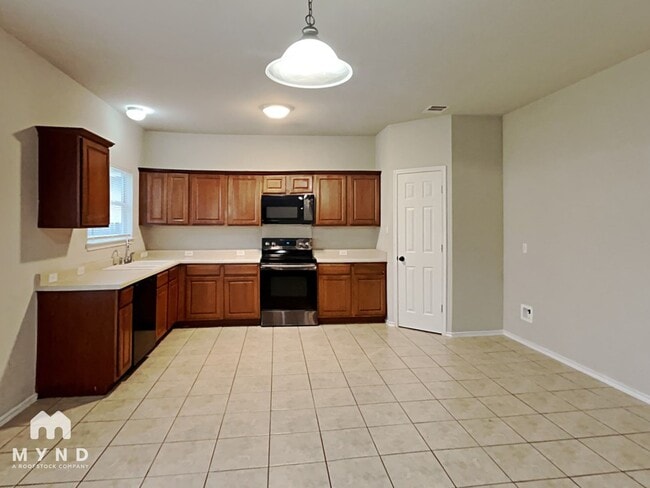 Foto del edificio - 13316 Marie Ln