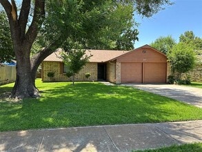 Building Photo - 917 Cherrywood Trail