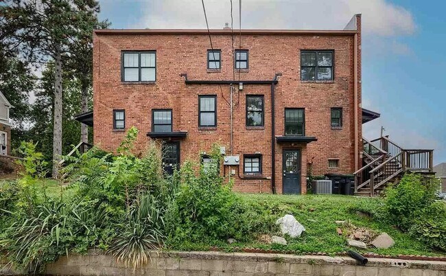 Building Photo - 3601 Davenport St