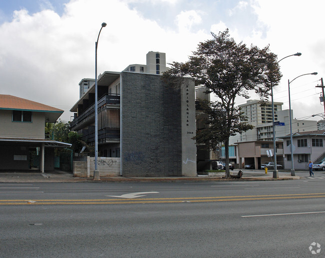 Building Photo - 2048 Kapiolani Blvd