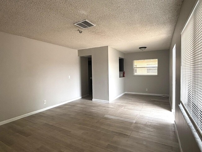 Building Photo - 7635 SW 10th St
