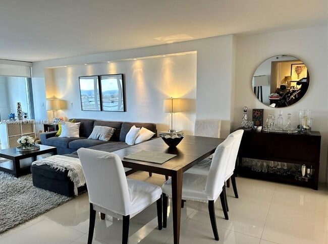Foto del edificio - 2025 Brickell Ave