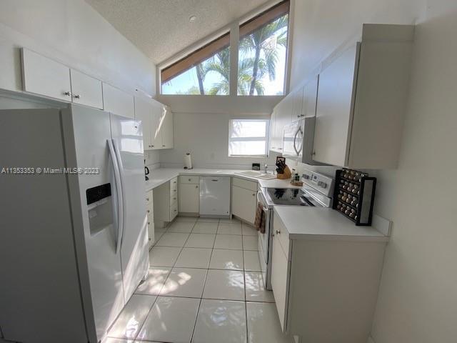 Building Photo - 9305 SW 130th St