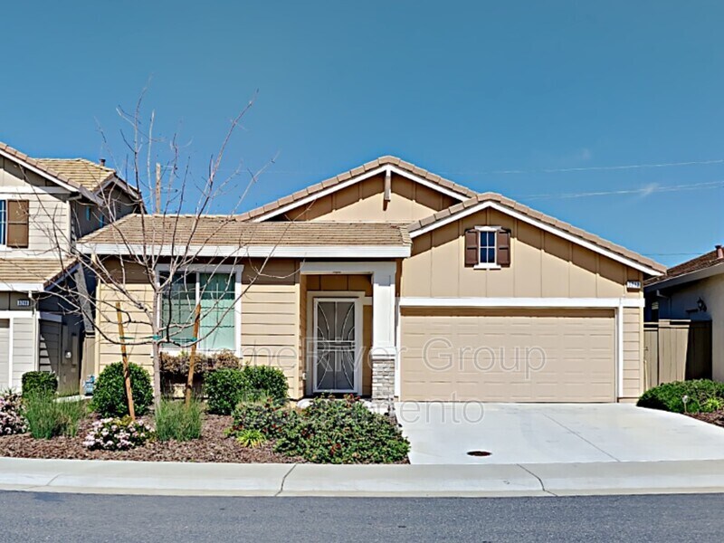 Foto principal - 3212 Dolcetto St
