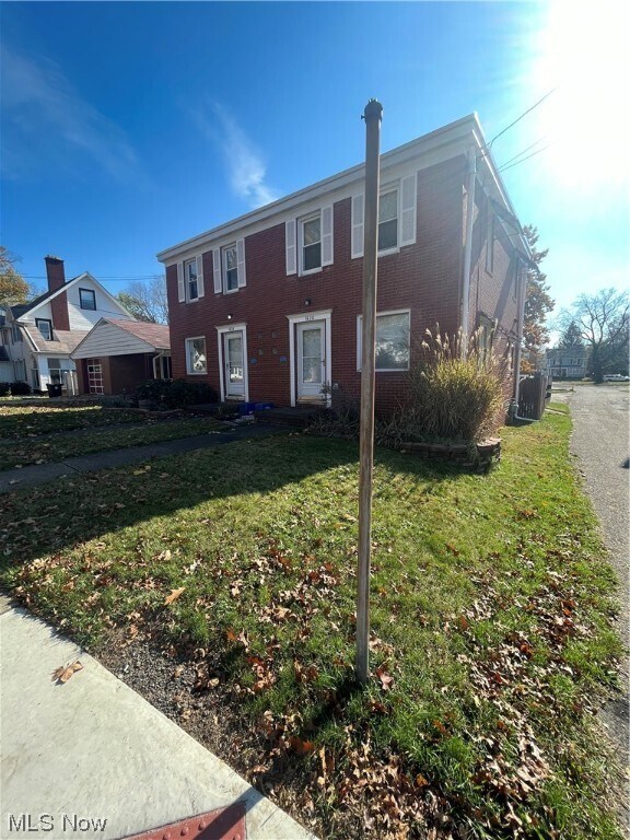 Primary Photo - 1618 19th St NW