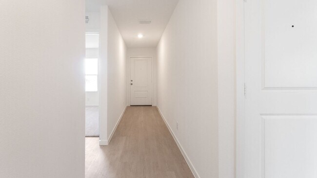 Foto del edificio - 1263 Falcon Hts Dr