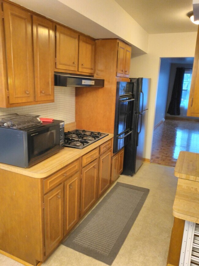 Building Photo - 3704 W Hayford St