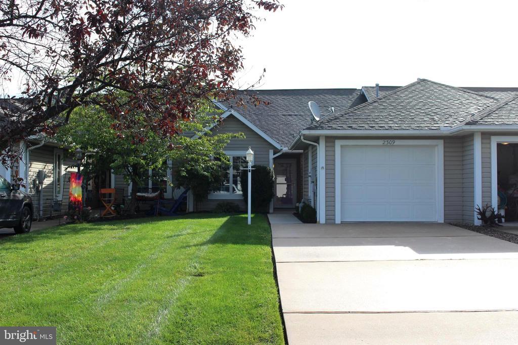Primary Photo - 2309 Aronimink Cir