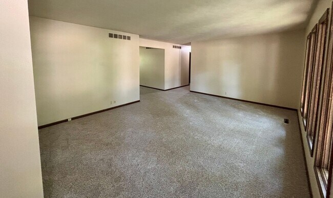 Foto del edificio - 4 Bed, 3 Bath home on West Side of Manhattan Near CiCo Park!