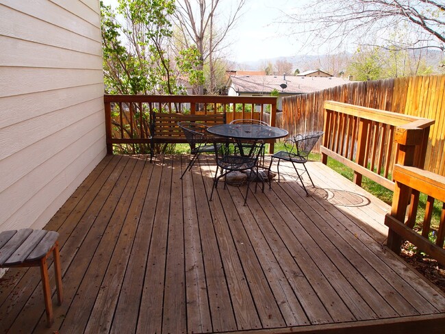 Foto del edificio - Avail - 5/1- Spacious 3BR/2BA home with HU...