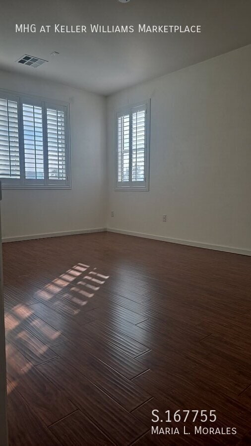 Foto del edificio - 7116 N Woodpeckers Ct