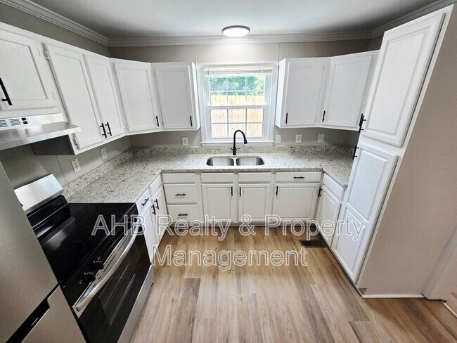 Foto del edificio - 728 Tucker St