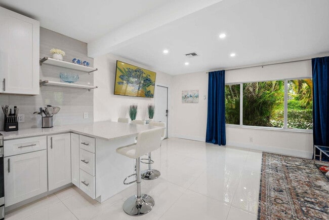 Building Photo - 44 N Federal Hwy