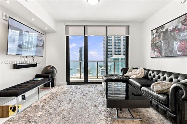 Photo - 1010 Brickell Ave cu-2403 Apartment