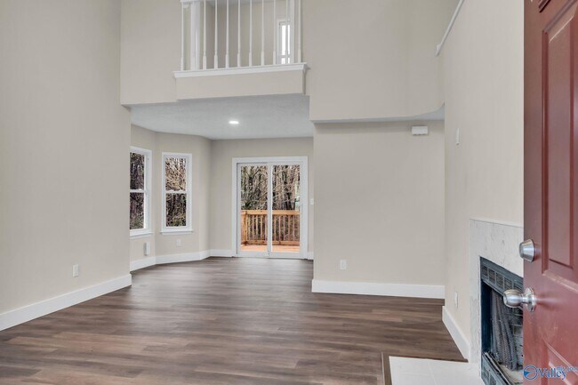 Foto del edificio - 213 Rebecca Pines Dr