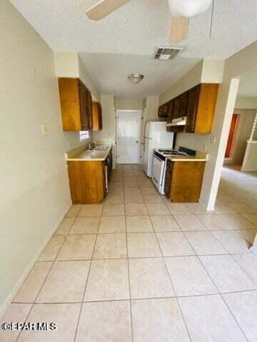 Building Photo - 2823 Anise Dr