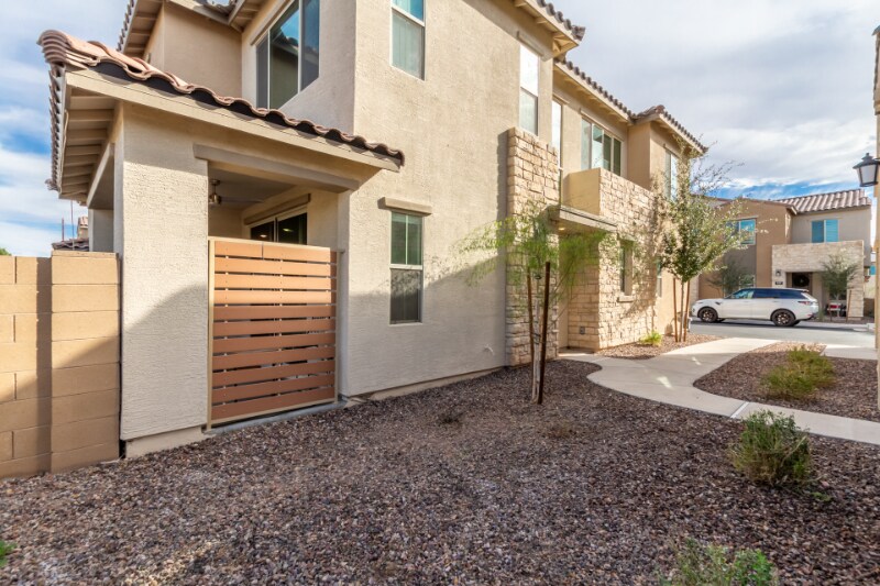 744 E Zesta Ln Unit 103, Gilbert, AZ 85297 Condo for Rent in Gilbert