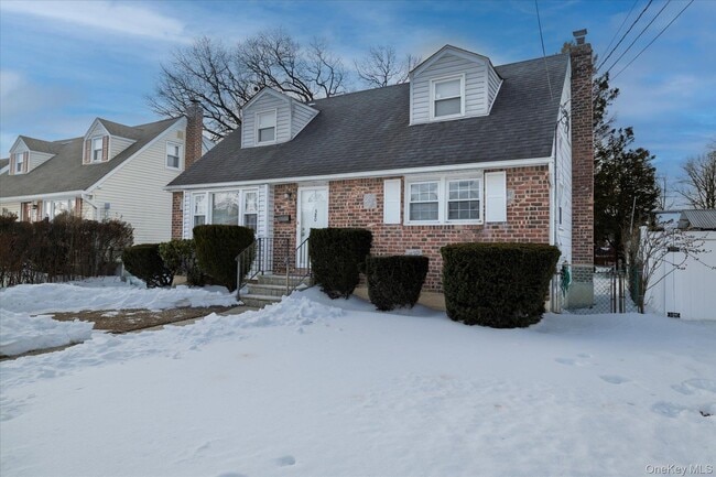 Building Photo - 580 Georgia St