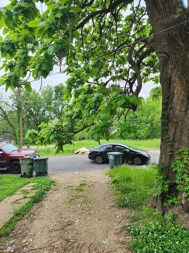 Photo - 306 E Waldorf Ave House