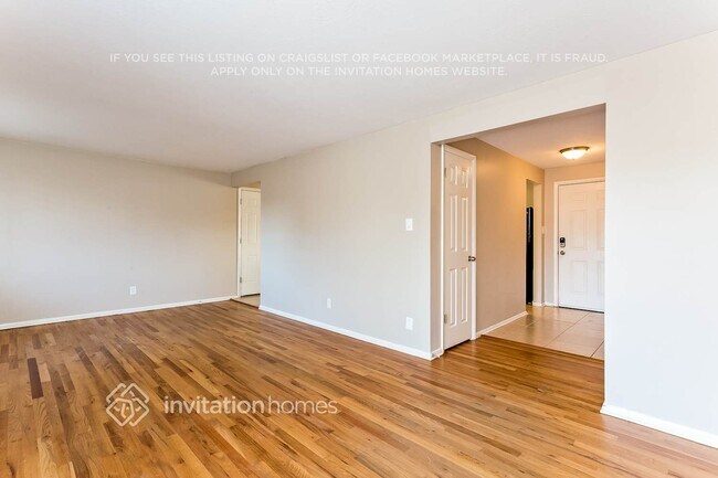 Building Photo - 12043 E Arizona Dr
