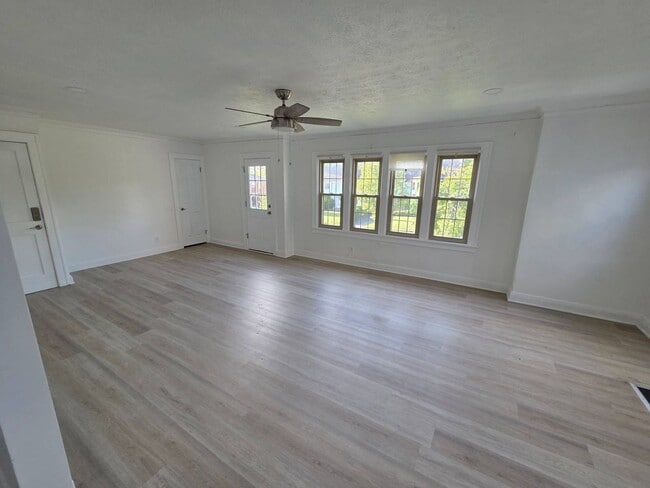 Building Photo - 17424 Winslow Rd