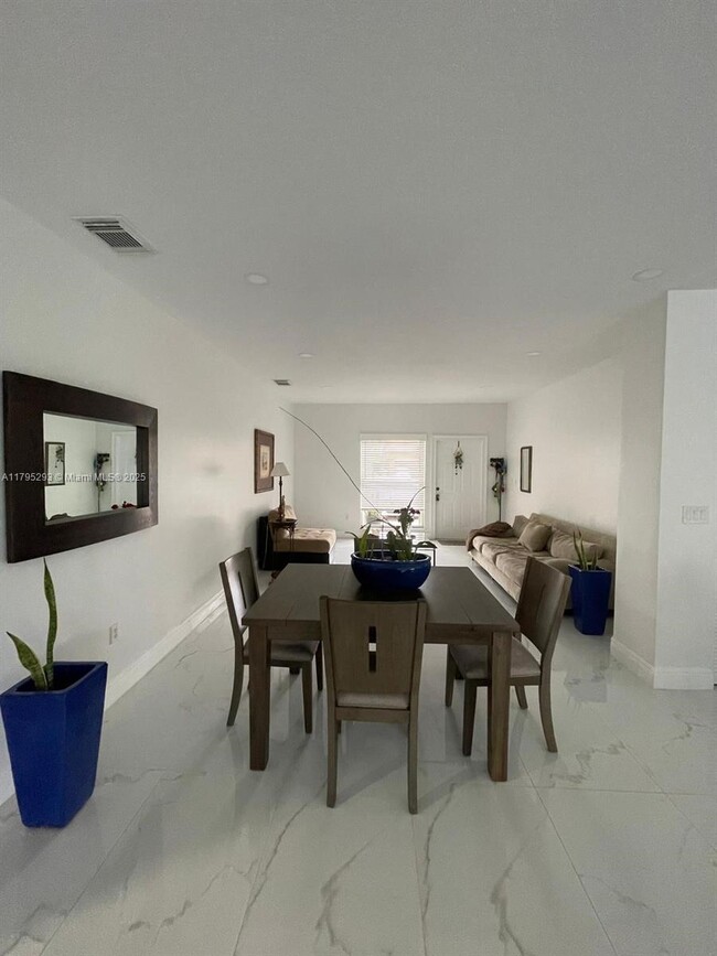 Foto del edificio - 15548 SW 19th Ln