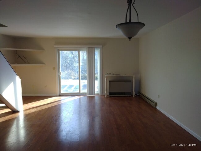 Building Photo - 29 Overlook Dr