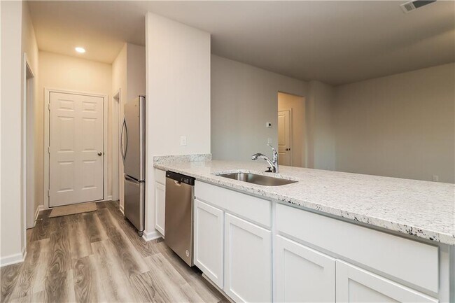 Building Photo - 204 Beam Dr