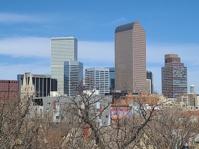 Foto del edificio - 1390 Emerson St