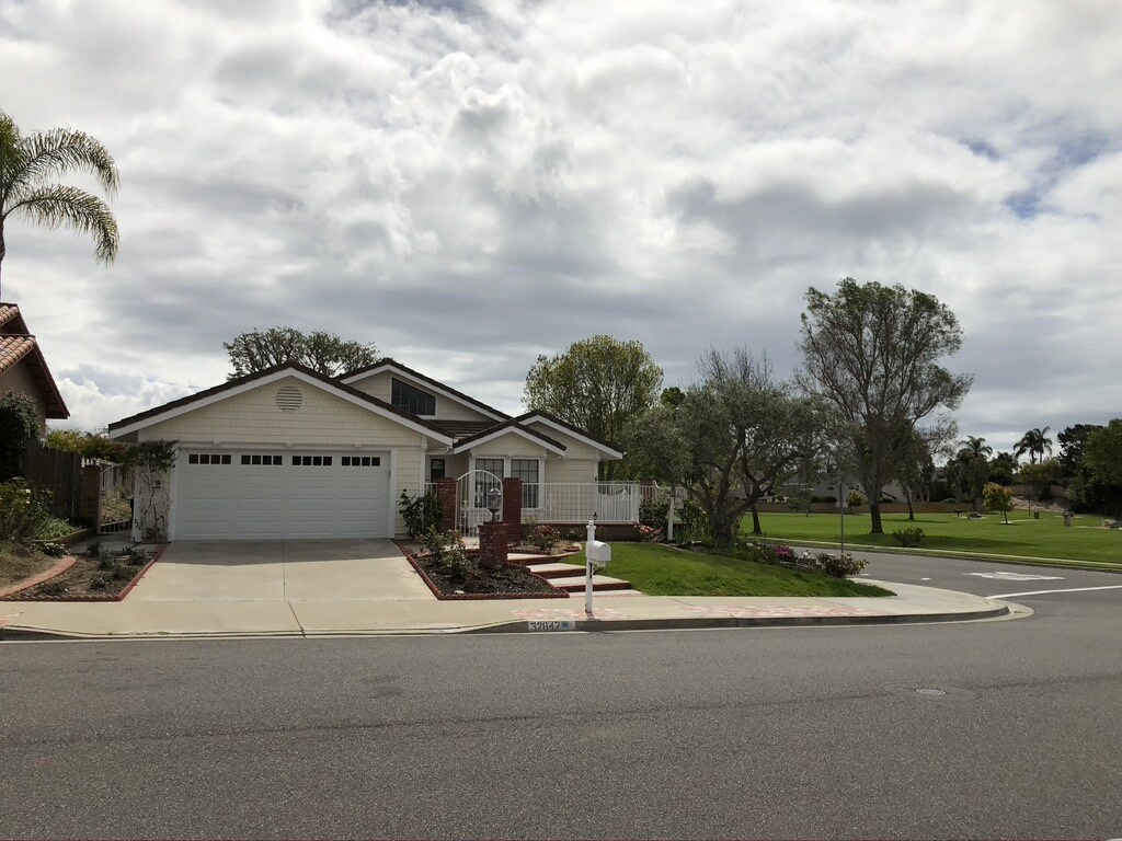 Primary Photo - 32842 Leah Dr