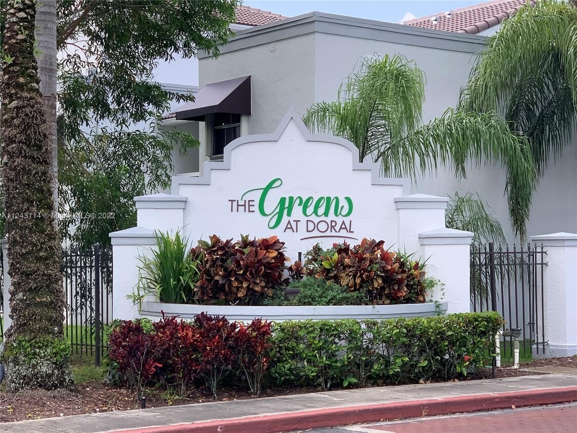 Foto principal - 4739 NW 97th Ct
