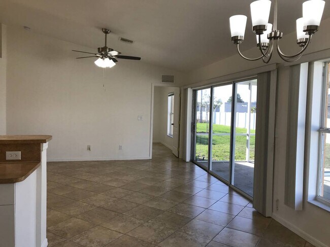 Foto del edificio - 1739 NW 19th Ter