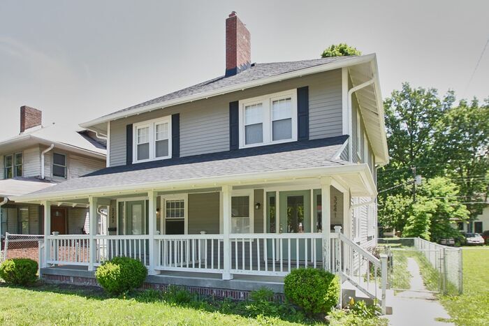 Primary Photo - Updated 3 Bedroom Home