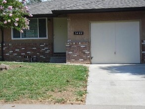 Building Photo - 5402 Mona Way